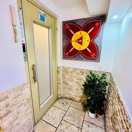 Апартаменты Cosy 1+1 Istiklal